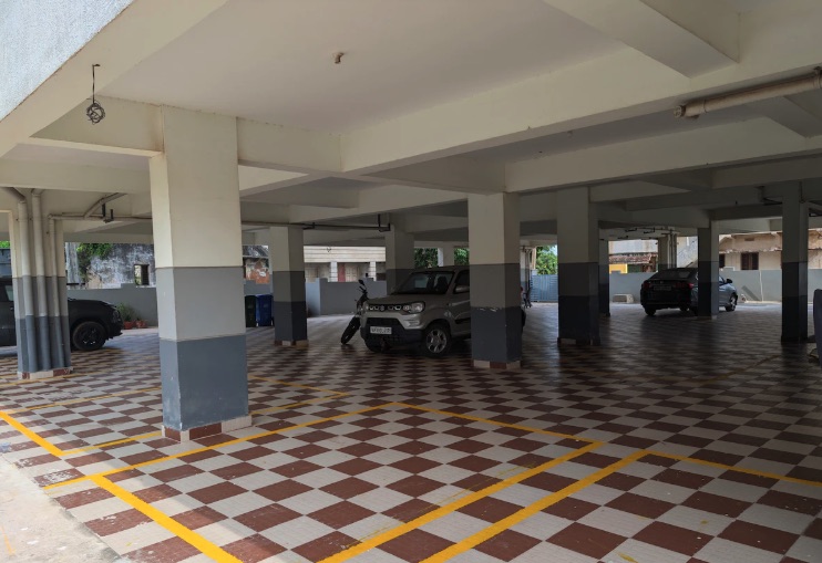 Covered parking lot, Koramangala
